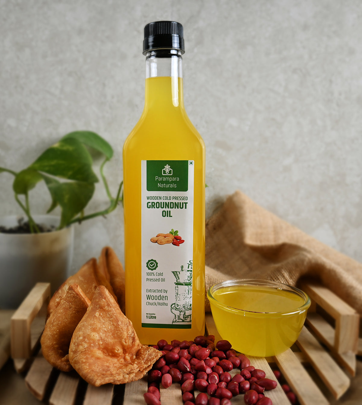 Wood Pressed Groundnut Oil (मूंगफल्ली / शेंगदाणा तेल)